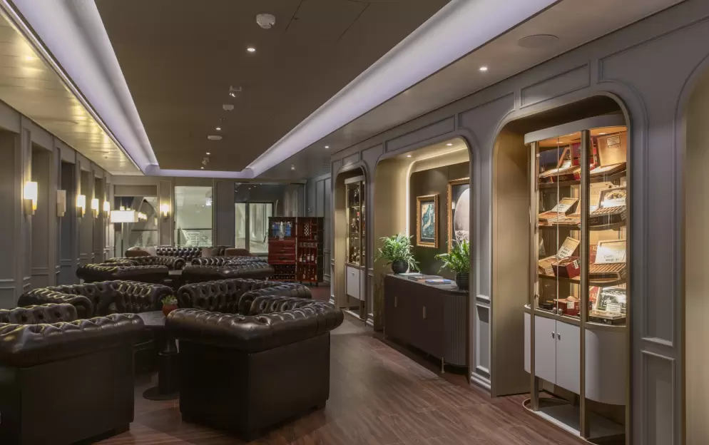 Silversea Silver Nova - Connoisseur's Corner 2, ©Silversea Cruises Ltd.jpg